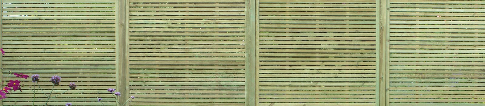 Slatted fence panels